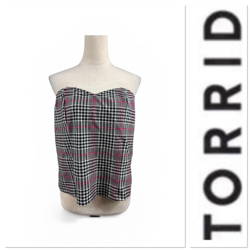 Torrid plaid tube top in black, white and red size 1/1X-14-16